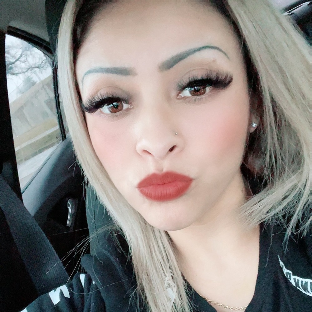 Meet your Posher, Brenda